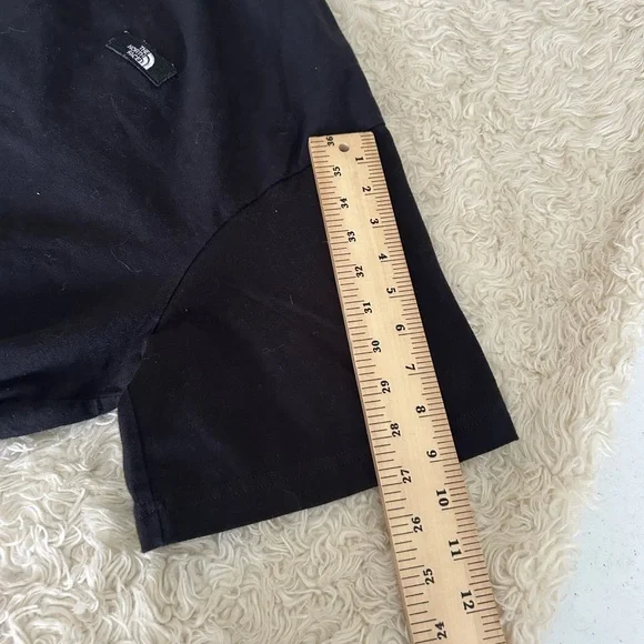 The North Face Women's Navy Short Sleeve‎ Tee - Picture 8 of 9
